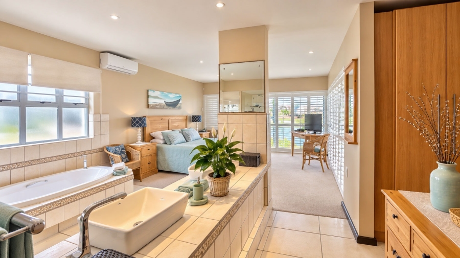 4 Bedroom Property for Sale in Marina Martinique Eastern Cape